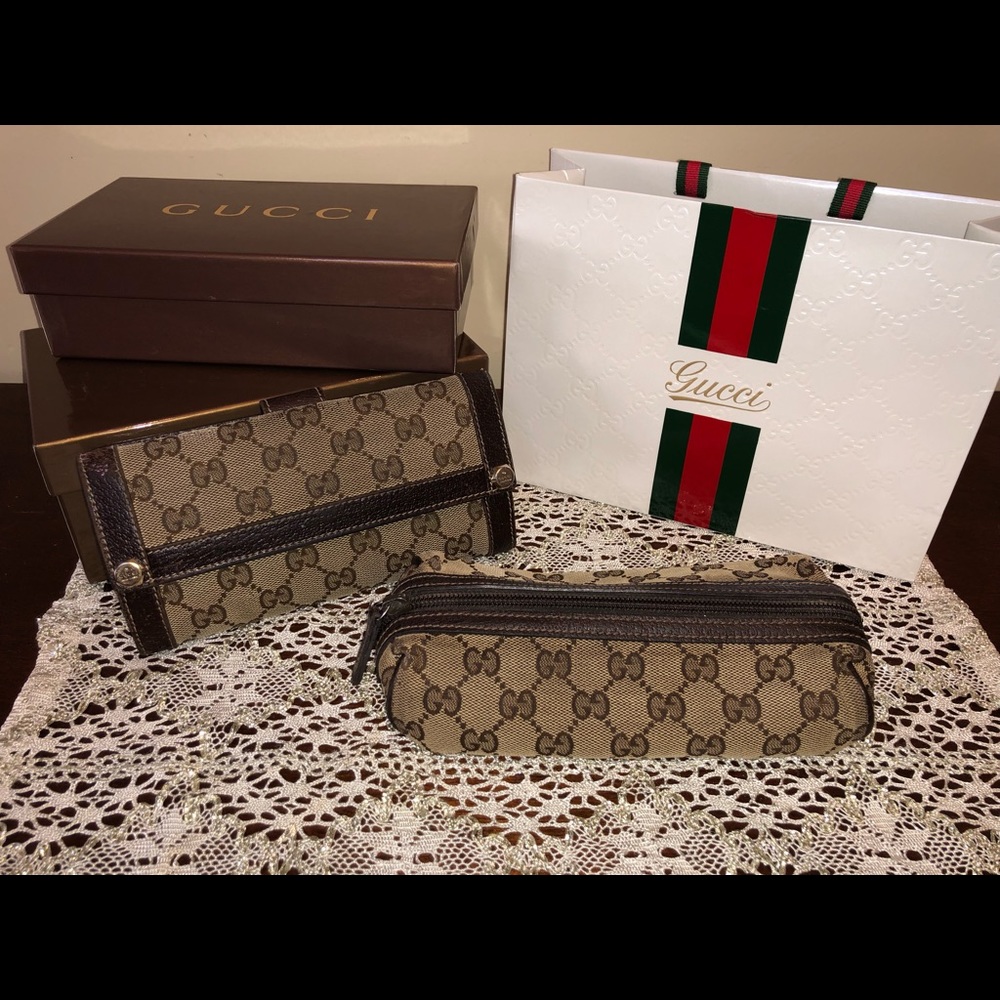 Gucci makeup bag